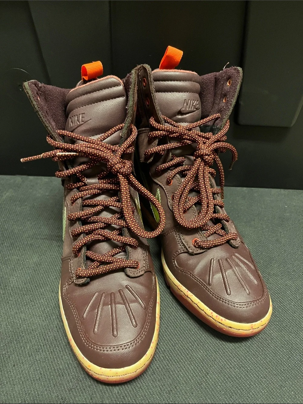 Nike Dunk Sky Hi Wedge Sneakerboot 2.0 Women’s 7.5 684954-600 Waterproof (B10)